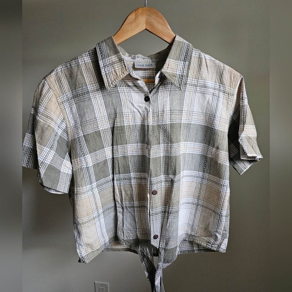Vintage Short Sleeved Cropps Button-Up